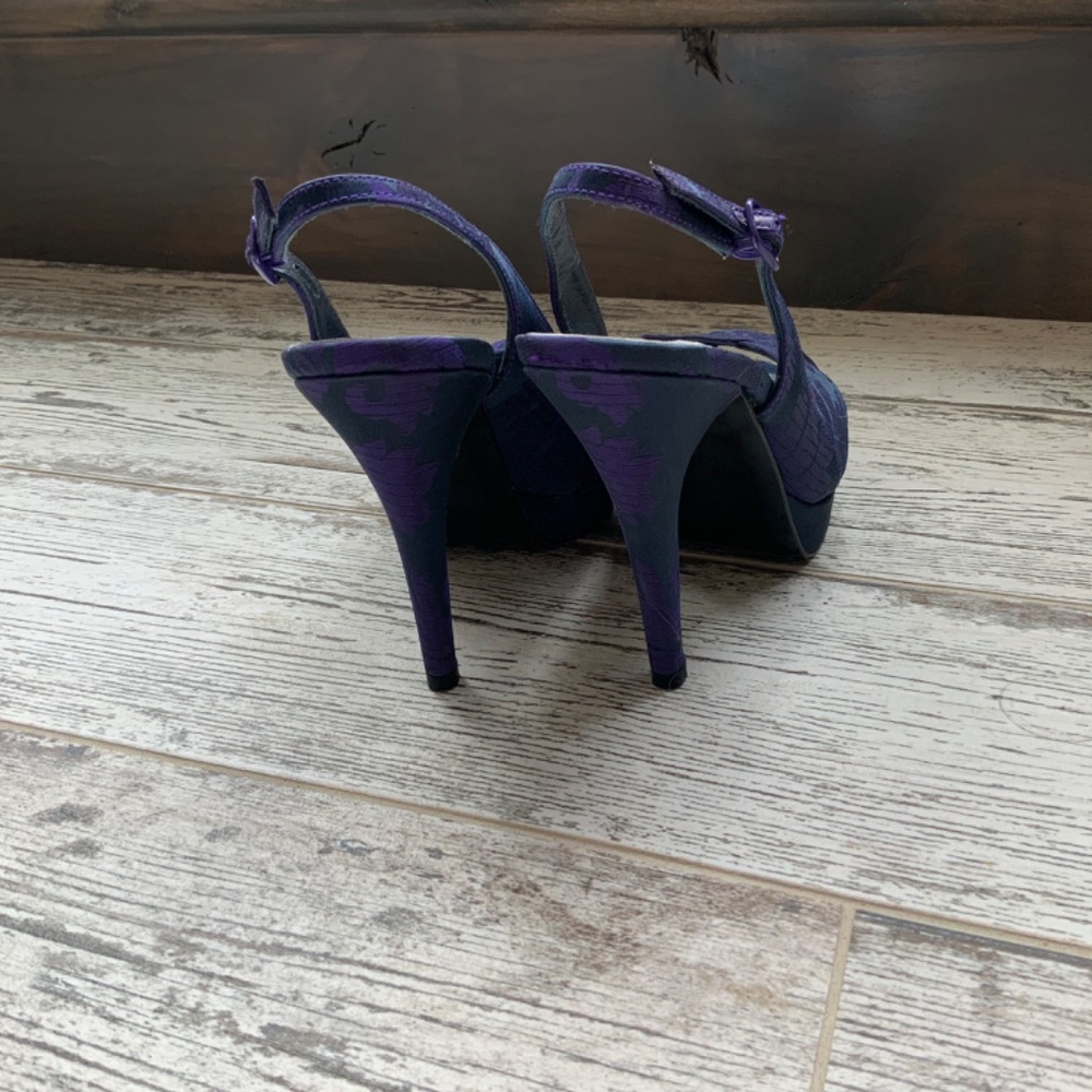 Stuart Weitzman Brocade Satin Open Toe Heels - image 3